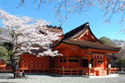 Outer shrine